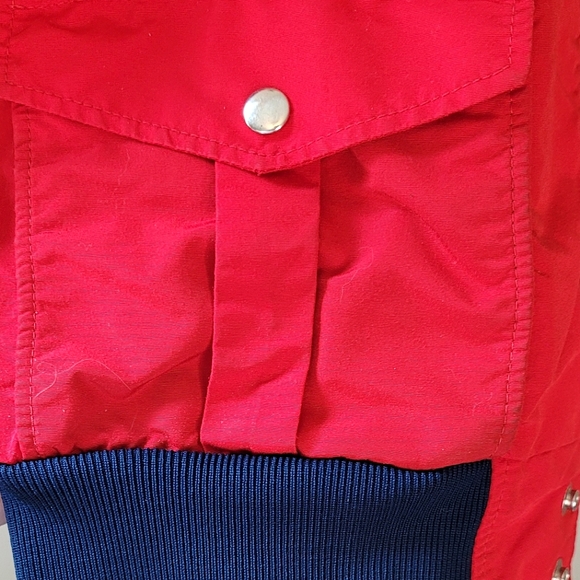 Vintage CB Sports Childs Jacket Size Medium 1980s, Lined Red And Navy Blue - Picture 4 of 9